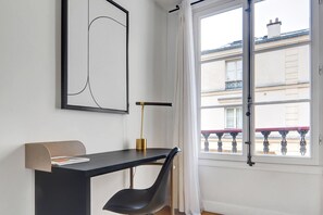 Interior - Blueground | Montorgueil, nr restaurants & train (Paris)
