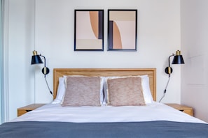 2 bedrooms, iron/ironing board, WiFi, bed sheets - Blueground | Maison de la Radio, concierge (Paris)