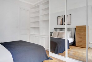 1 chambre, fer et planche à repasser, Wi-Fi, draps fournis