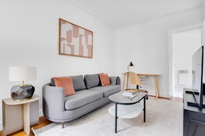 Fernseher, Stereoanlage