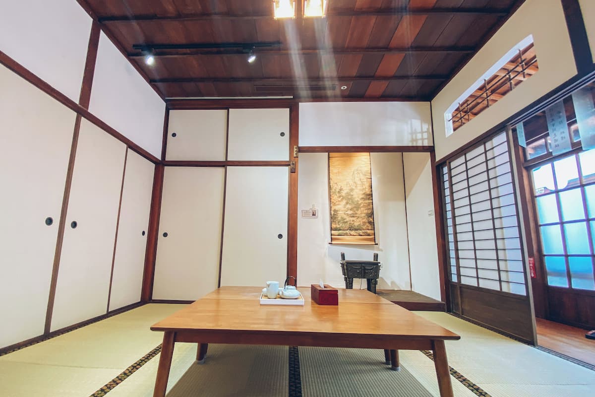 Deputy's Director home | Living area