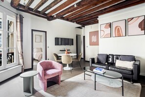 テレビ、ステレオ