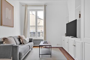 Fernseher, Stereoanlage