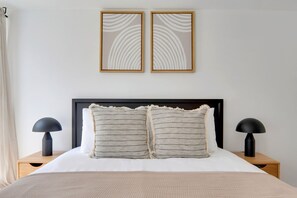 1 bedroom, iron/ironing board, WiFi, bed sheets - Blueground | Saint Germain des Prés, furnished (Paris)