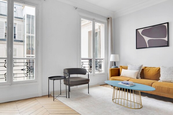 Téléviseur, chaîne audio