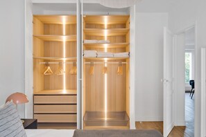 1 camera, ferro/asse da stiro, Wi-Fi, lenzuola