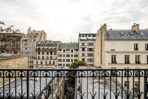 Property grounds - Blueground | Saint Georges, balcony, nr Montmartre (Paris)