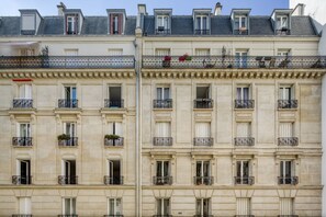 Exterior - Blueground | Wagram, nr Parc Monceau (Paris)