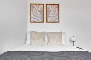 1 室のベッドルーム、アイロン / アイロン台、WiFi、ベッドシーツ