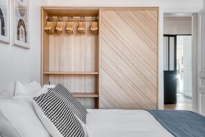 2 makuuhuonetta, silitysrauta/-lauta, Wi-Fi, vuodevaatteet