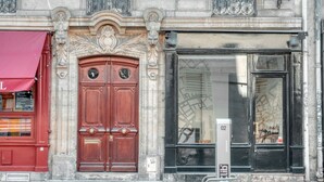 Exterior detail - Blueground | Saint Germain, balcony, nr Seine (Paris)