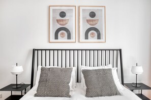 2 chambres, fer et planche à repasser, Wi-Fi, draps fournis