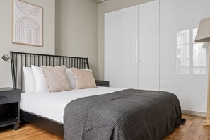 1 quarto, ferros/tábuas de passar roupa, Wi-Fi, roupa de cama
