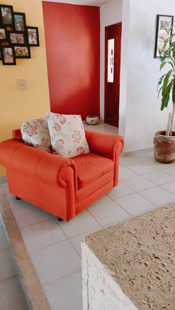 Cómoda Casa, 3 Habitaciones - Mérida