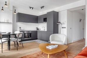 Interior - Blueground | Montorgueil, gym & elevator (Paris)