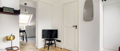TV, stereo
