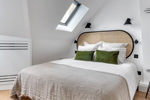 1 غرفة نوم ومكواة/لوح كي وواي فاي وملاءات أسرّة