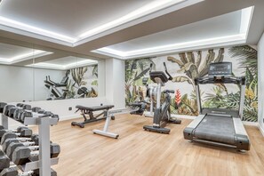 Fitness facility - Blueground | Montorgueil, gym & elevator (Paris)