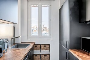 Interior - Blueground | La motte piquet Grenelle, furnished (Paris)