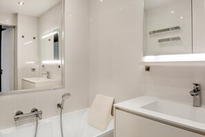 Haartrockner, Handtücher