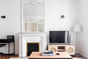 Interior - Blueground | La Muette, nr Bois de Boulogne (Paris)