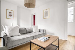 Fernseher, Stereoanlage