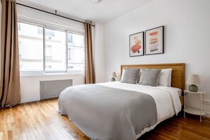 2 slaapkamers, een strijkplank/strijkijzer, wifi, beddengoed