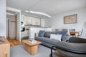 Fernseher, Stereoanlage