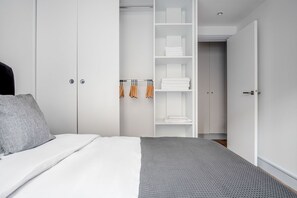 2 bedrooms, iron/ironing board, WiFi, bed sheets - Blueground | Villiers, furnished, shops (Paris)