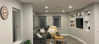 Spacious 5Br Home - Country View - Close to Galway