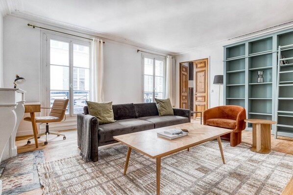 テレビ、ステレオ