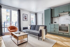 Télévision, chaîne hi-fi