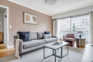 Fernseher, Stereoanlage