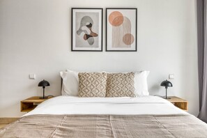 3 habitaciones, tabla de planchar con plancha, wifi y ropa de cama 