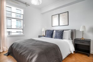 2 quartos, ferros/tábuas de passar roupa, Wi-Fi, roupa de cama