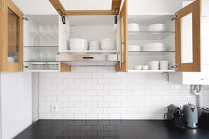 Interior - Blueground | Miromesnil, elev, nr Monceau Parc (Paris)