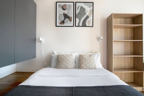 1 chambre, fer et planche à repasser, Wi-Fi, draps fournis
