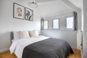 4 chambres, fer et planche à repasser, Wi-Fi, draps fournis