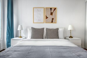 1 slaapkamer, een strijkplank/strijkijzer, wifi, beddengoed