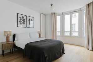1 bedroom, iron/ironing board, WiFi, bed sheets - Blueground | Sentier-Montorgueil, foodie area (Paris)