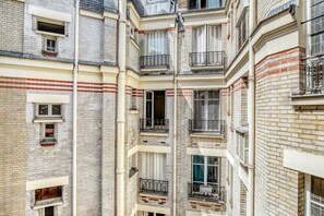 Exterior - Blueground | Champs de Mars, nr Invalides (Paris)