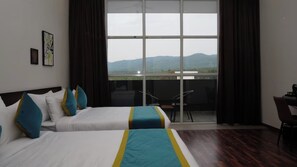 Executive Studio Suite, Mountain View | View from room