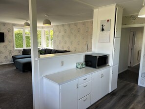 Interior - Holiday Home Close to the Lake (Te Anau)
