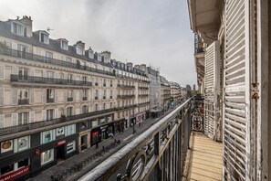Property grounds - Blueground | Rivoli, balcony, nr shopping & Louvre (Paris)