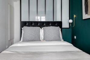 1 chambre, fer et planche à repasser, Wi-Fi, draps fournis