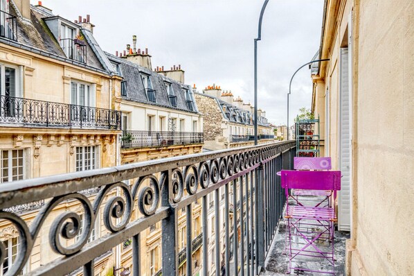 Property grounds - Blueground | Pereire, nr metro & convention center (Paris)