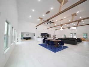 Interior - Luxurious Sailer Ranch Resort in North Dallas w/ Sports Area & Games (Gainesville)