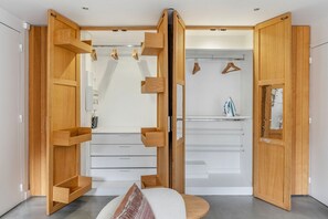 Interior - Blueground | Batignolles, nr shopping & dining (Paris)