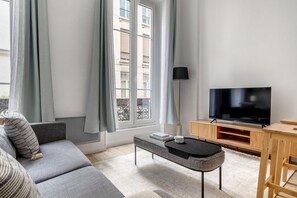 Tv, stereoanlæg