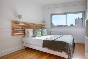 3 soverom, strykejern/-brett, wi-fi og sengetøy